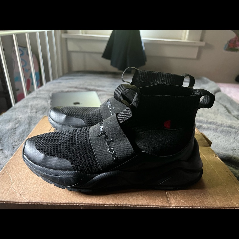 Champion Women’s Rally Sneaker
